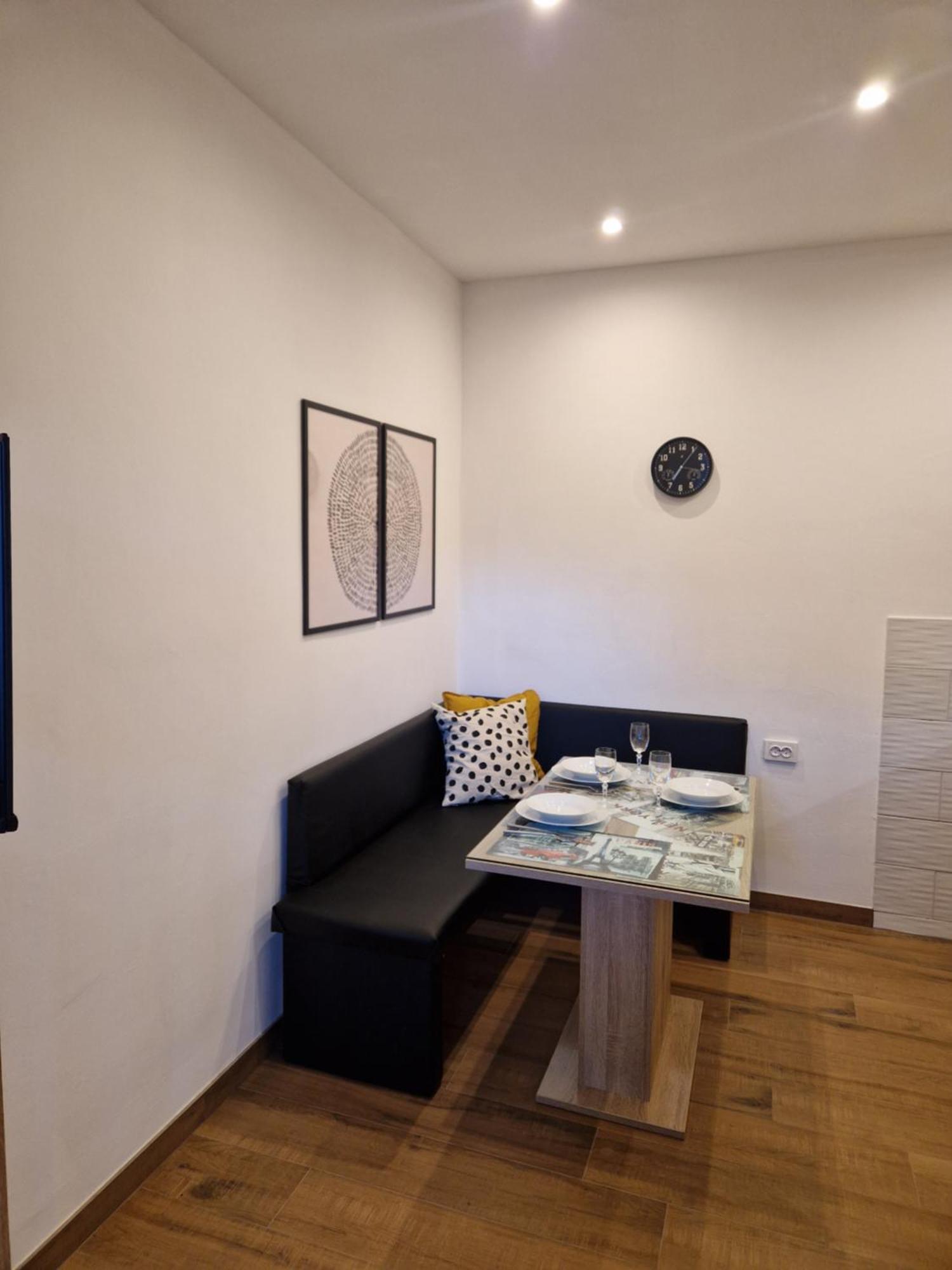 Dominik Apartman